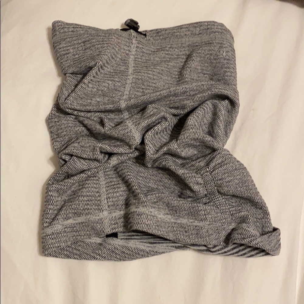Lululemon neck scarf